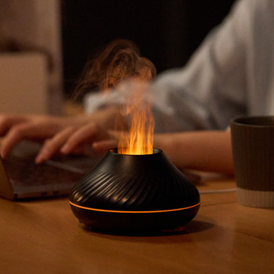 Giá tốt Dropshipping mới nhất RGB ánh sáng ngọn lửa hương vị Diffuser 130Ml 3d màu sắc ngọn lửa làm ẩm lửa núi lửa Diffuser Dropshipping trực tuyến